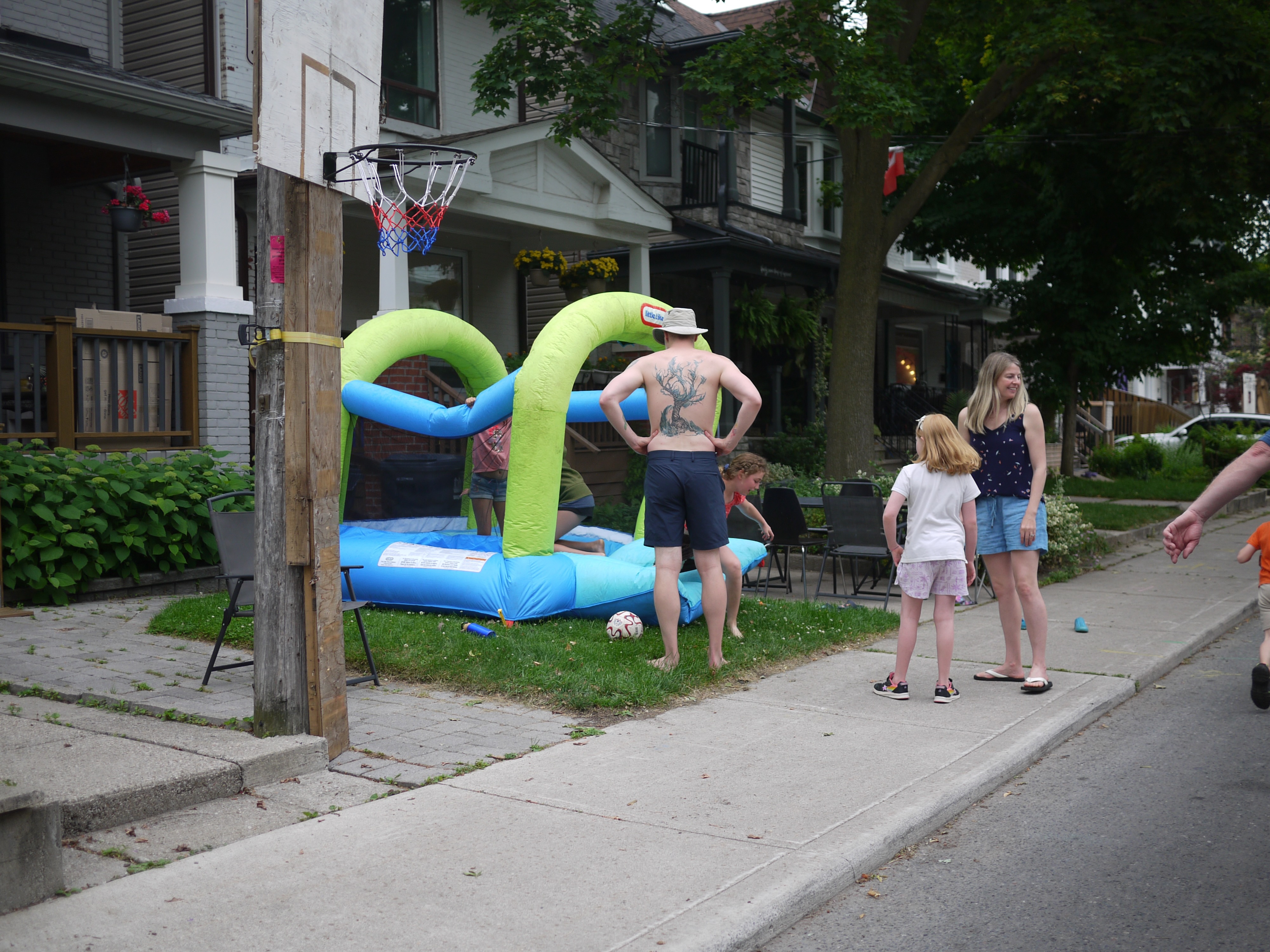 2025 Muriel Ave street party photo
