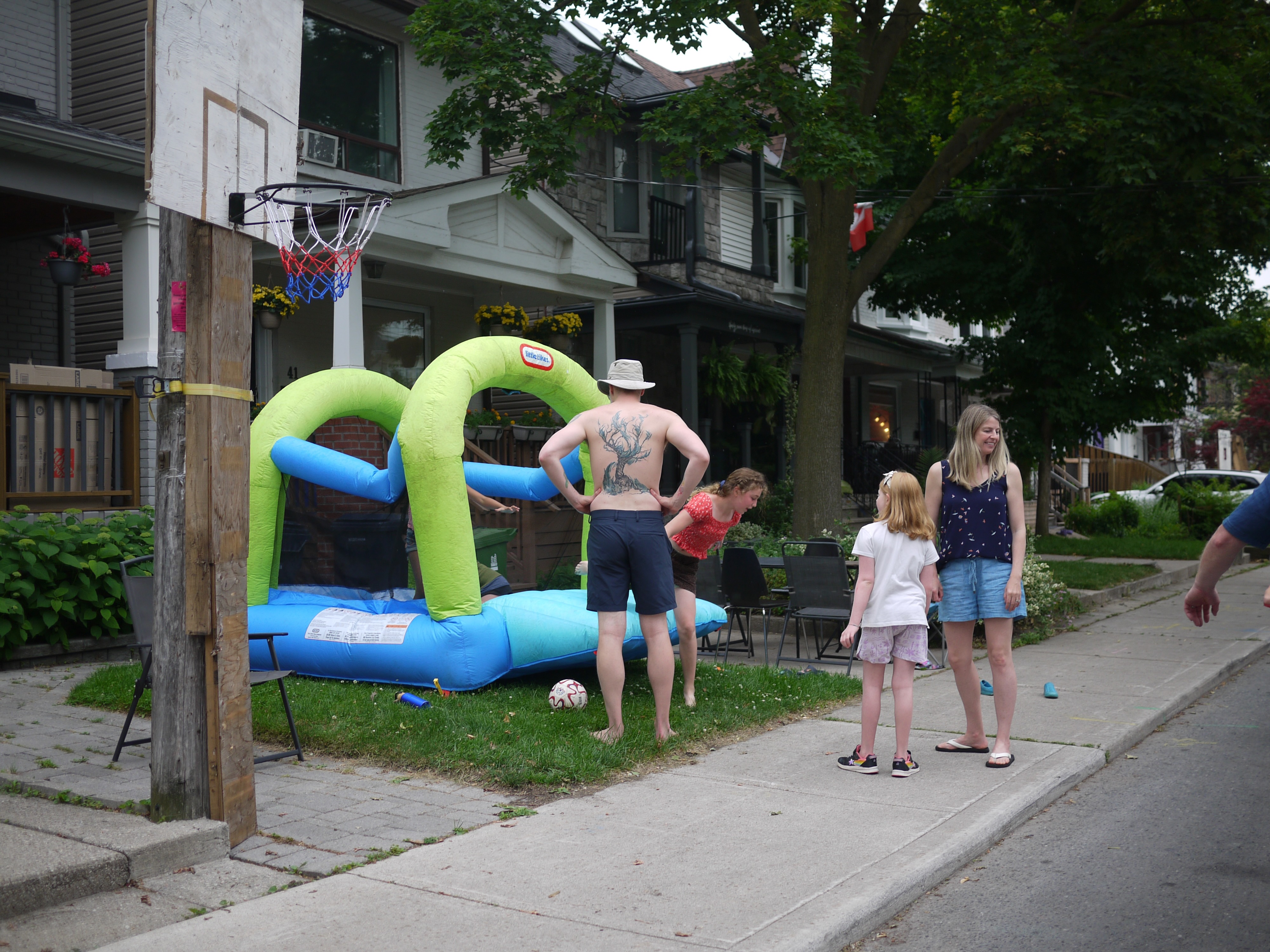 2025 Muriel Ave street party photo